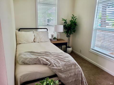 890 Rockwell Road Cloverdale CA 95425