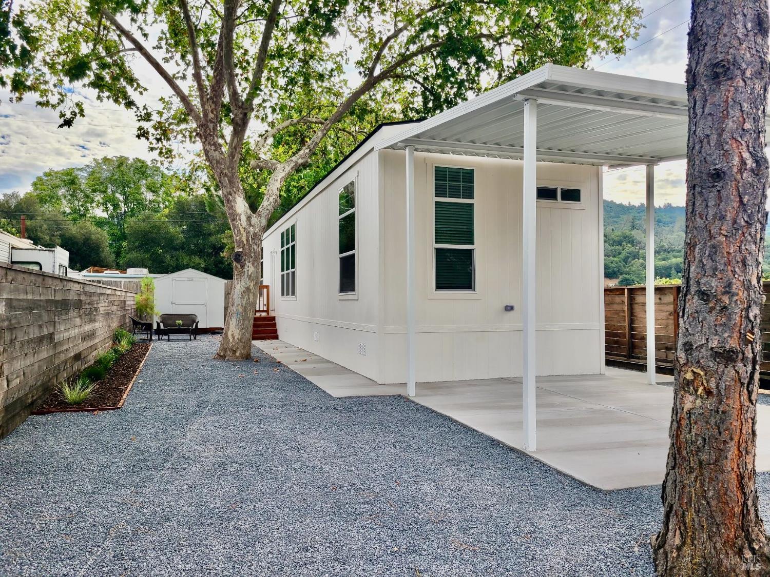 890 Rockwell Road Cloverdale CA 95425