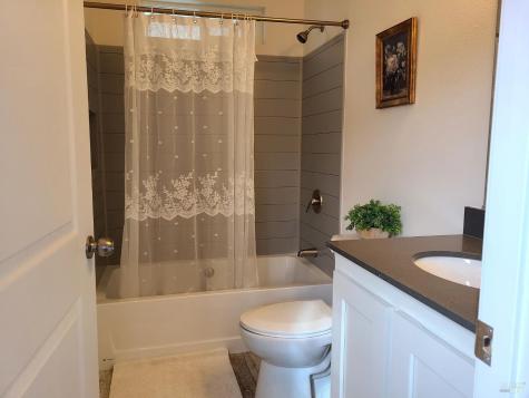890 Rockwell Road Cloverdale CA 95425