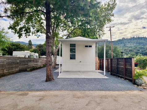 890 Rockwell Road Cloverdale CA 95425
