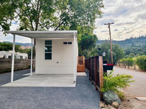 890 Rockwell Road Cloverdale CA 95425