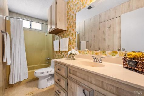 243 Parque Cabana Court Rohnert Park CA 94928