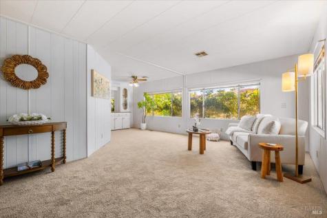 243 Parque Cabana Court Rohnert Park CA 94928