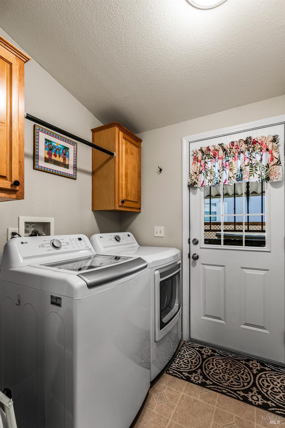 415 Oak Drive Napa CA 94558