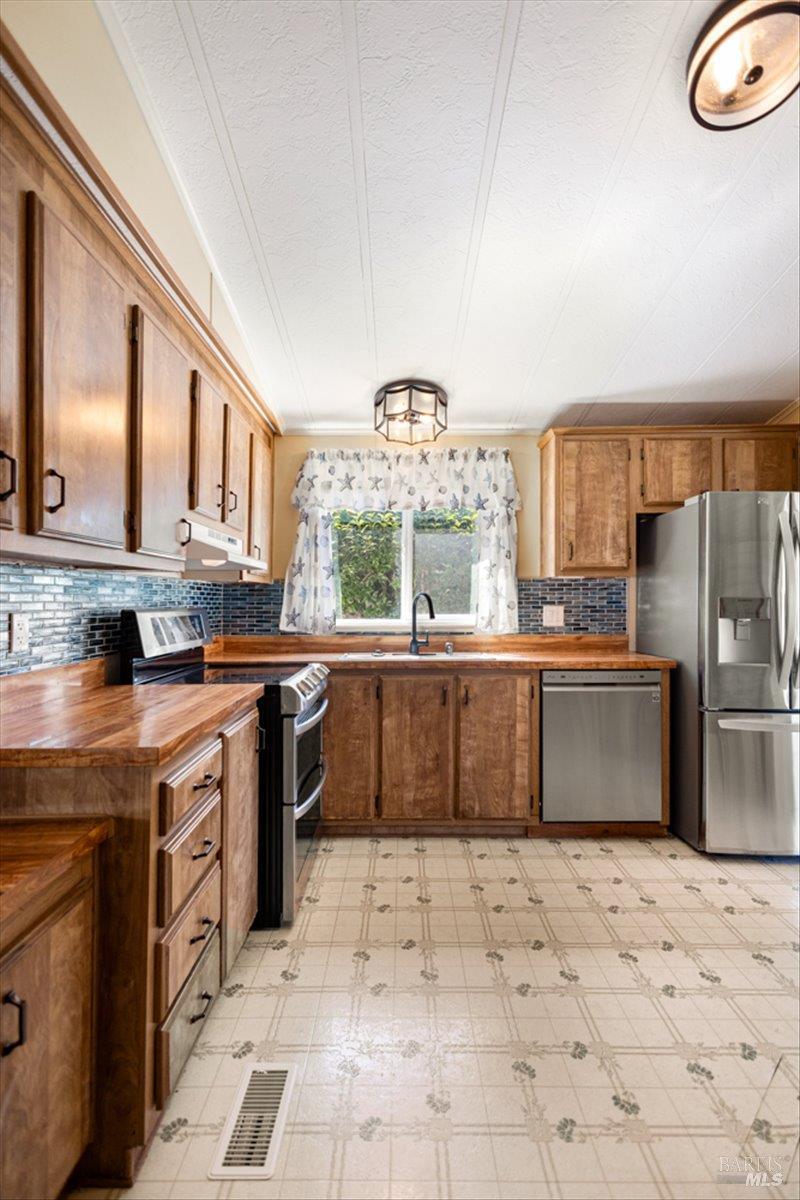 1513 Florence Way Petaluma CA 94954