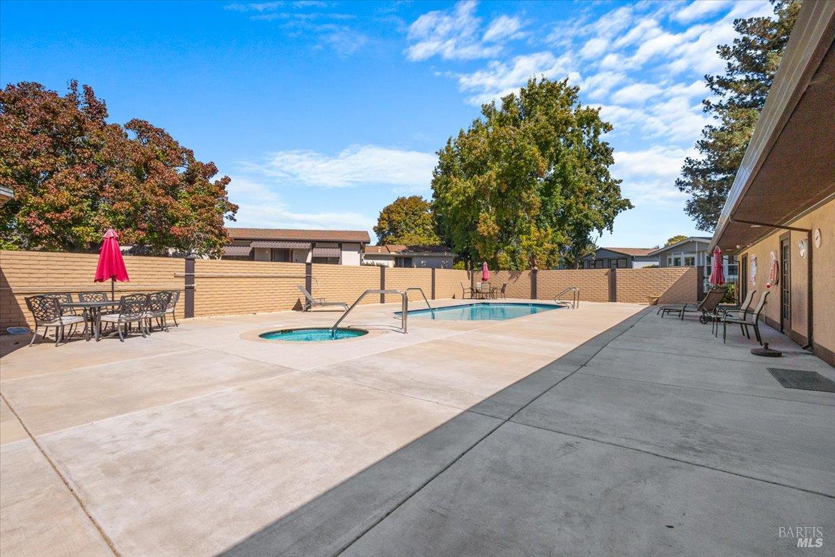 1513 Florence Way Petaluma CA 94954