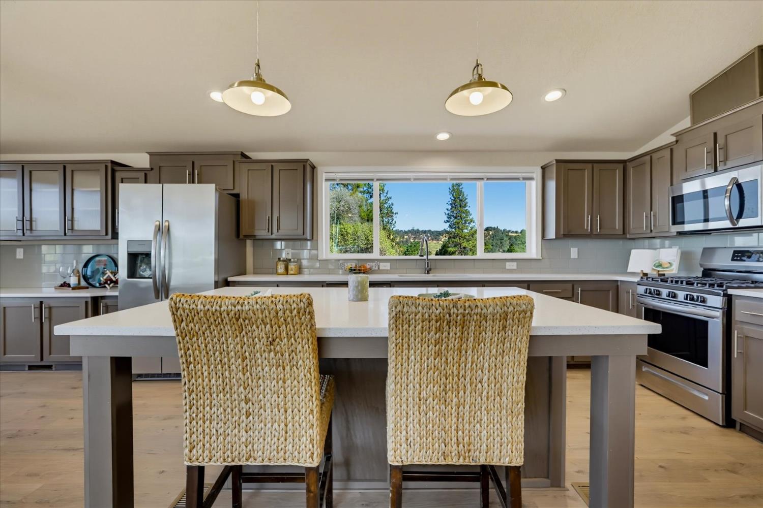 12220 Meadow View Way Rough And Ready CA 95975