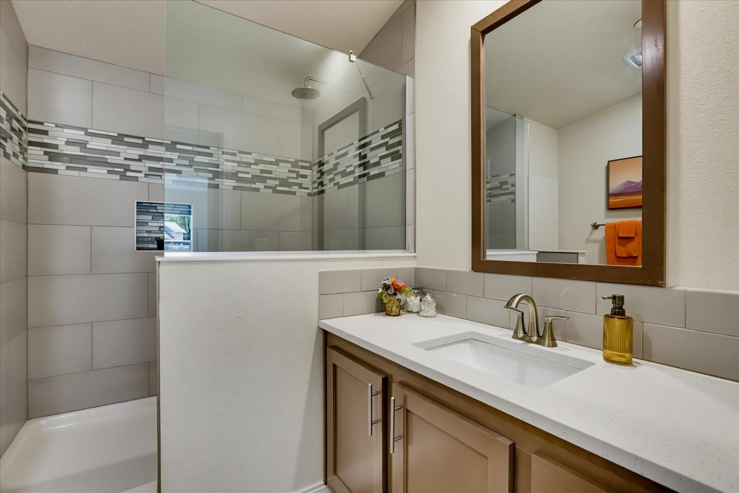12220 Meadow View Way Rough And Ready CA 95975