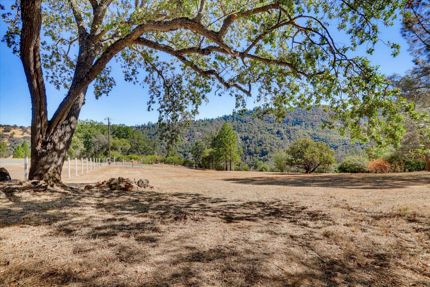 12220 Meadow View Way Rough And Ready CA 95975