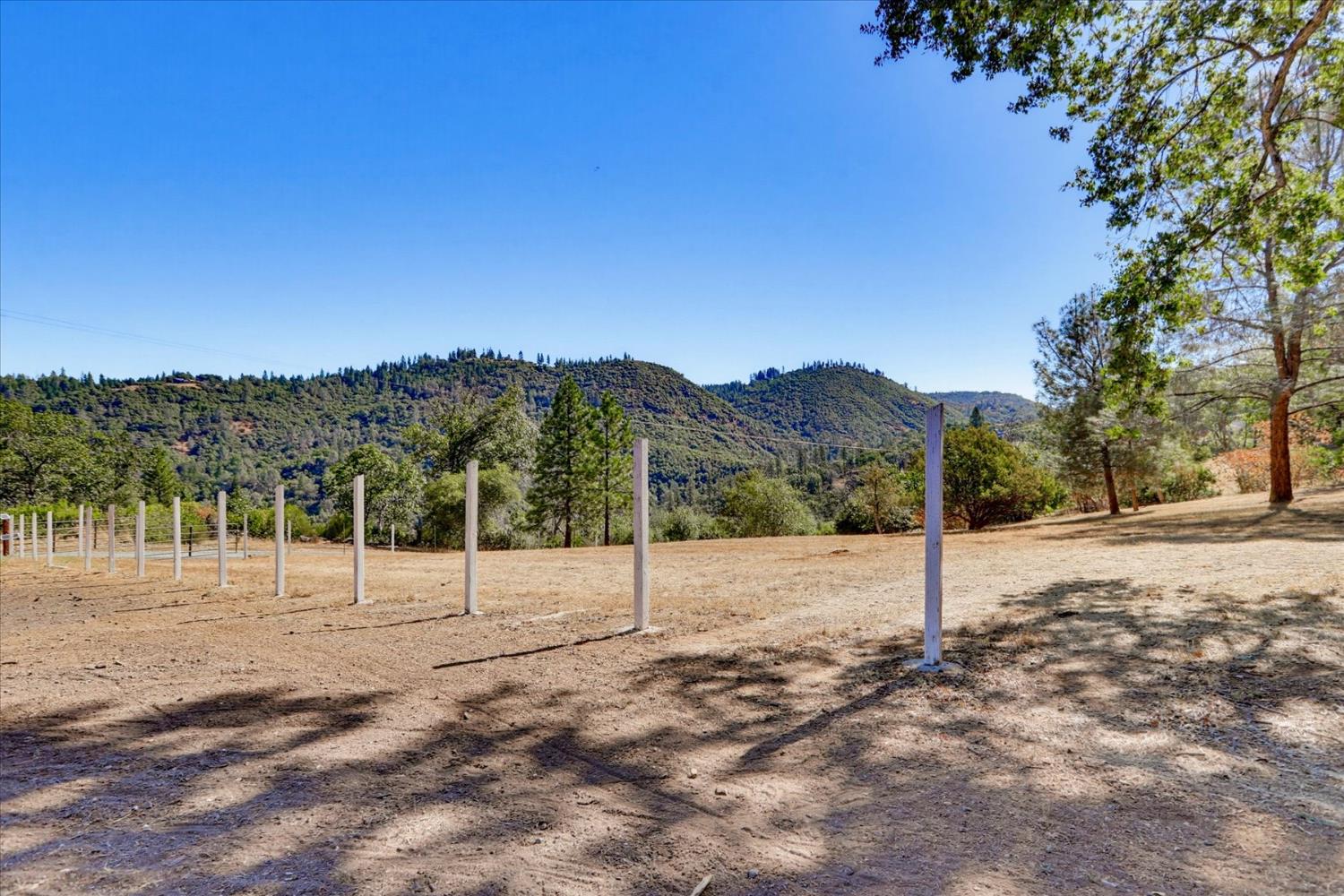12220 Meadow View Way Rough And Ready CA 95975