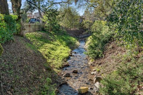 192 Mosshill Court Santa Rosa CA 95409