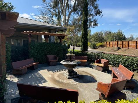 192 Mosshill Court Santa Rosa CA 95409