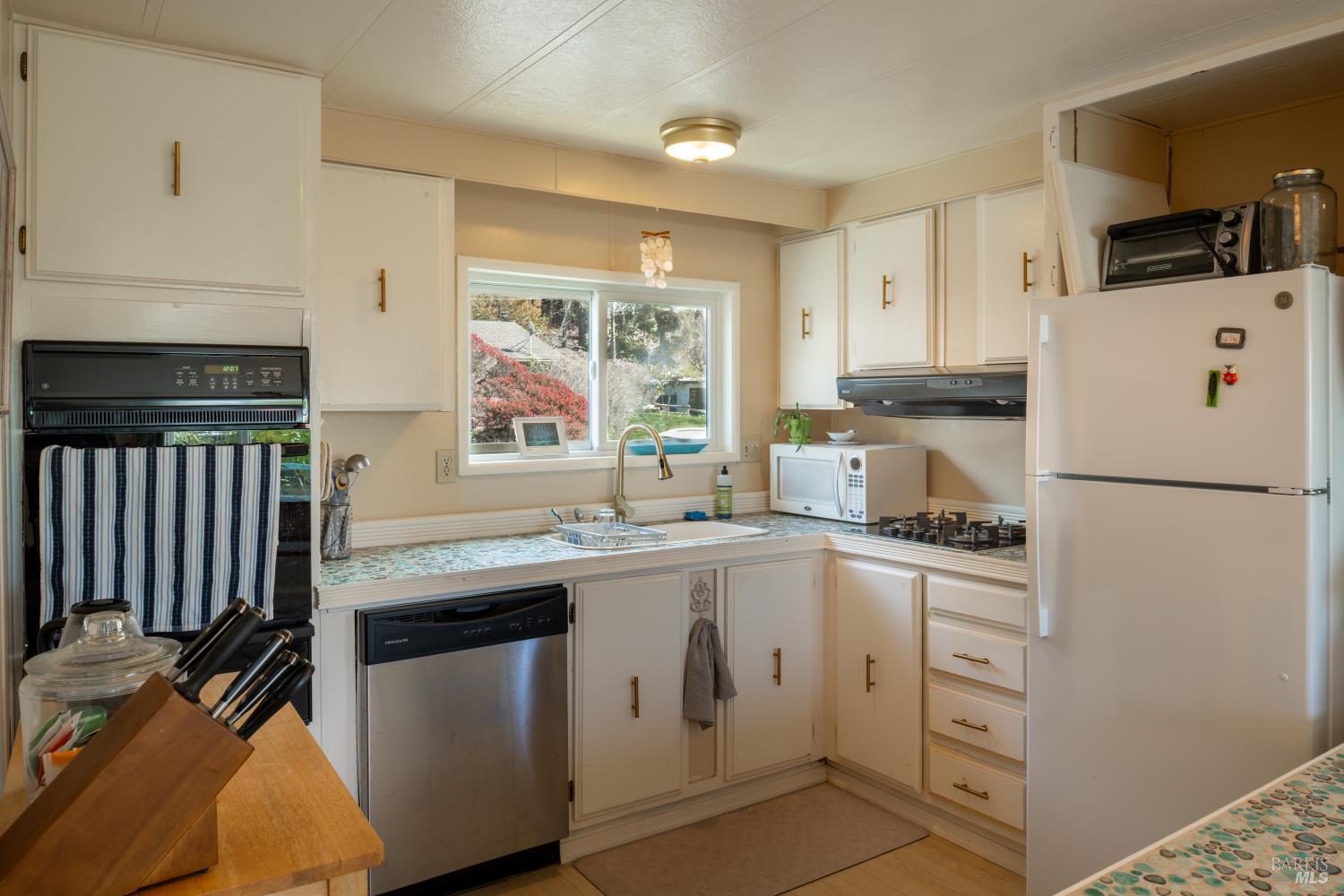 38851 38851 S Hwy One Highway Gualala CA 95445