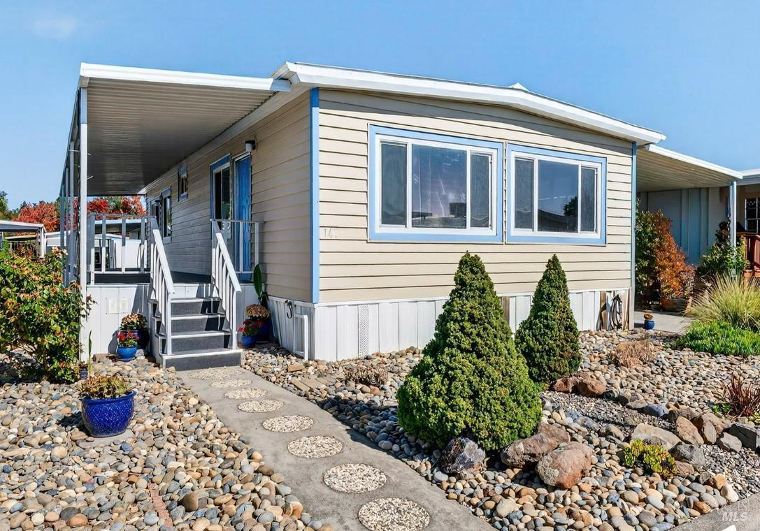 141 Stratford Way Santa Rosa CA 95404