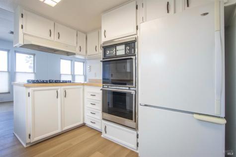 10 Fallen Leaf Drive Novato CA 94949