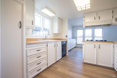 10 Fallen Leaf Drive Novato CA 94949