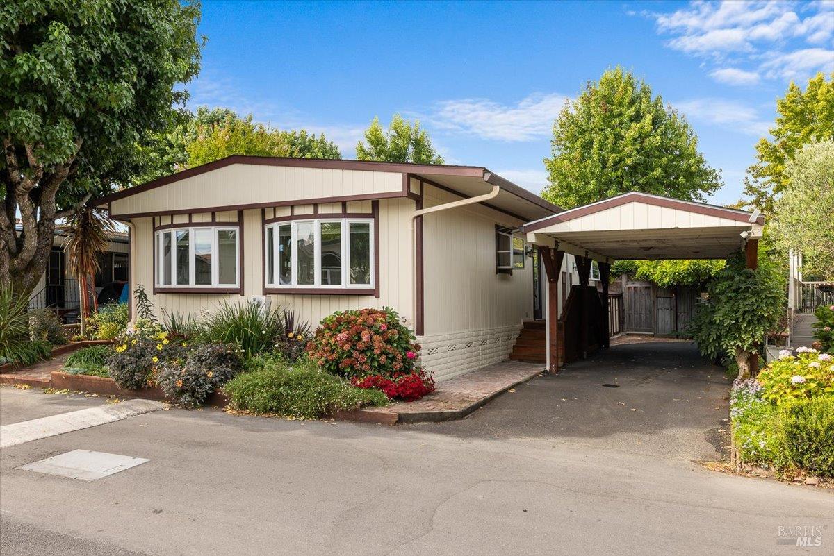 300 Stony Point Road Petaluma CA 94952