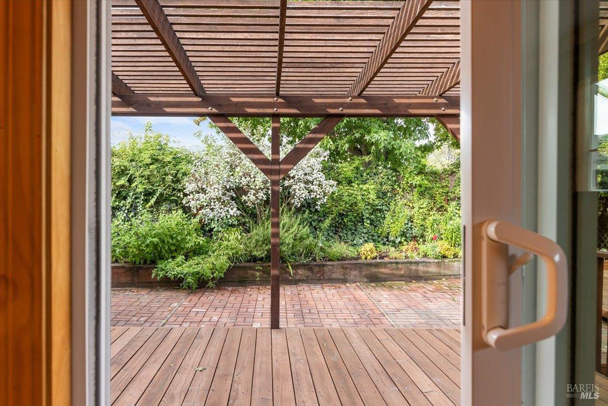300 Stony Point Road Petaluma CA 94952