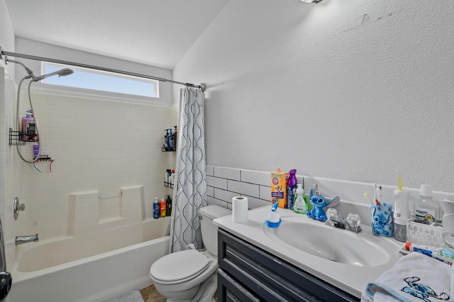 3096 Spring Valley Road Clearlake Oaks CA 95423