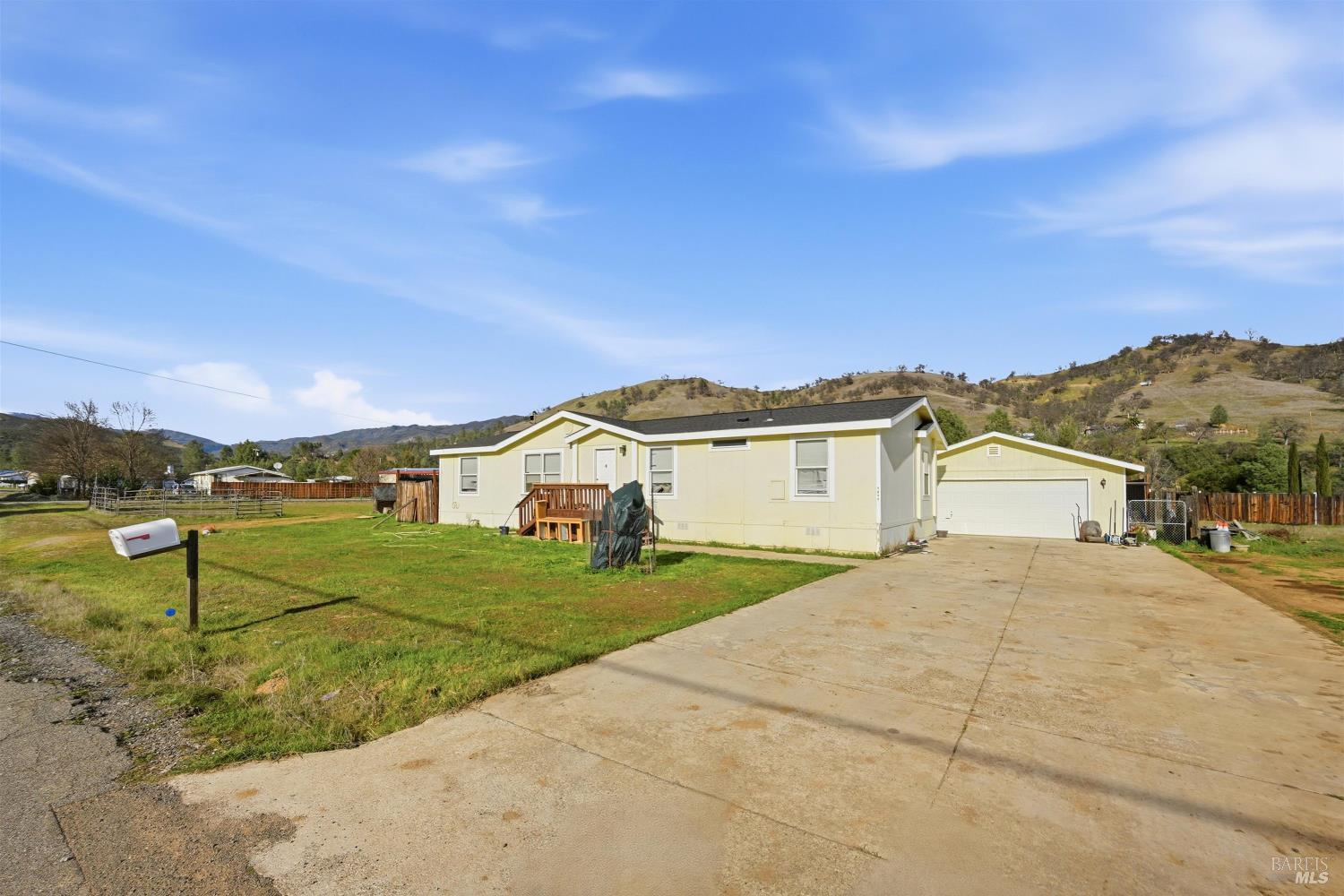 3096 Spring Valley Road Clearlake Oaks CA 95423