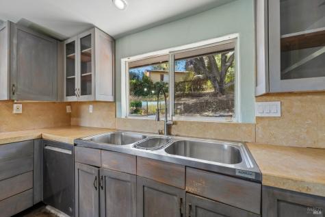 9333 Redtail Hawk Lane Cotati CA 94931