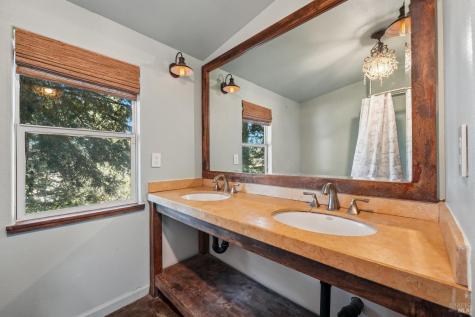 9333 Redtail Hawk Lane Cotati CA 94931