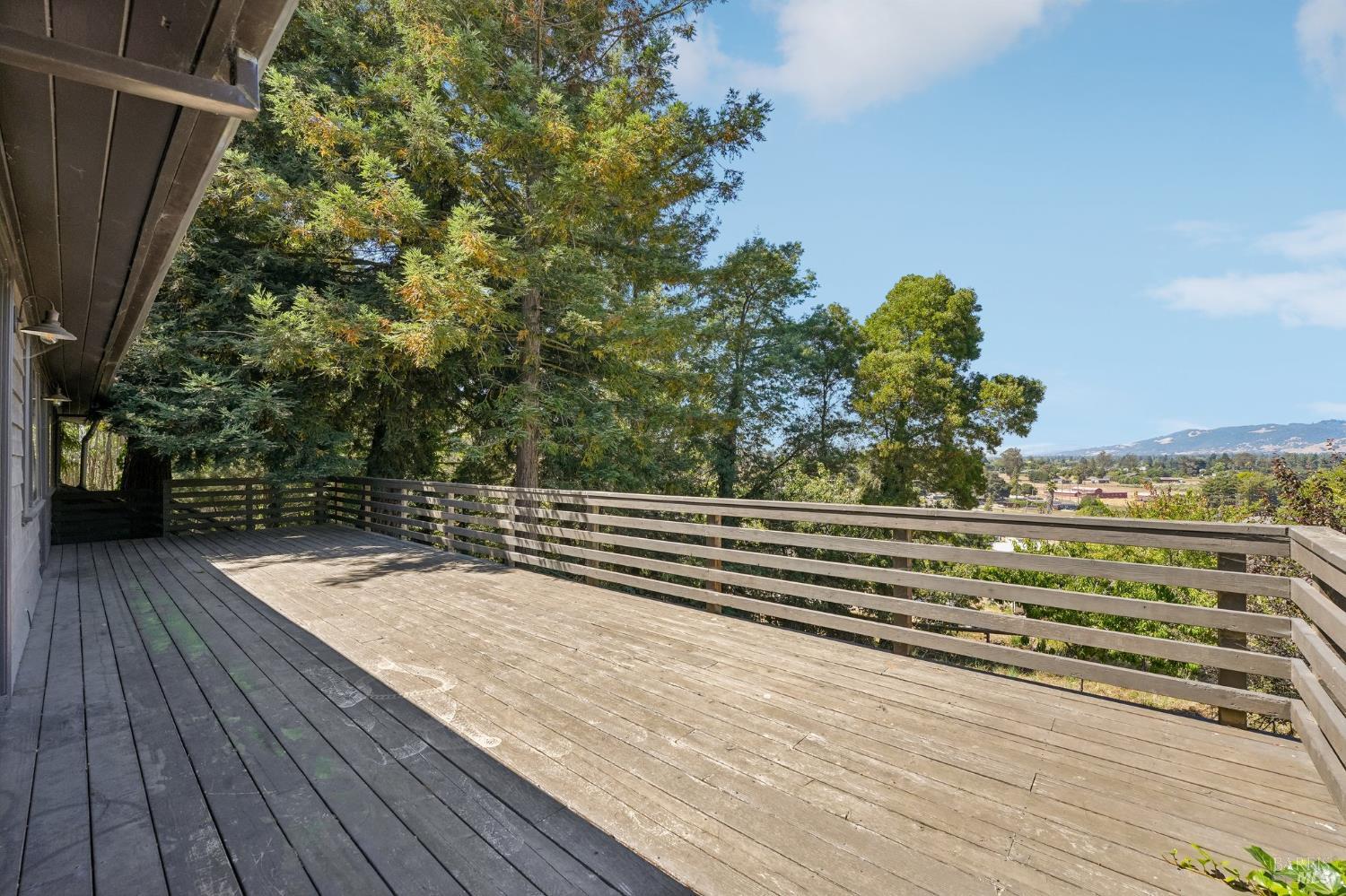 9333 Redtail Hawk Lane Cotati CA 94931
