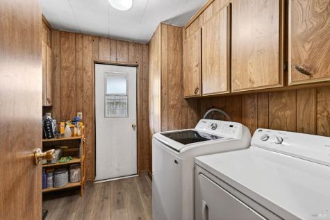 30 Chelsea Circle Cloverdale CA 95425