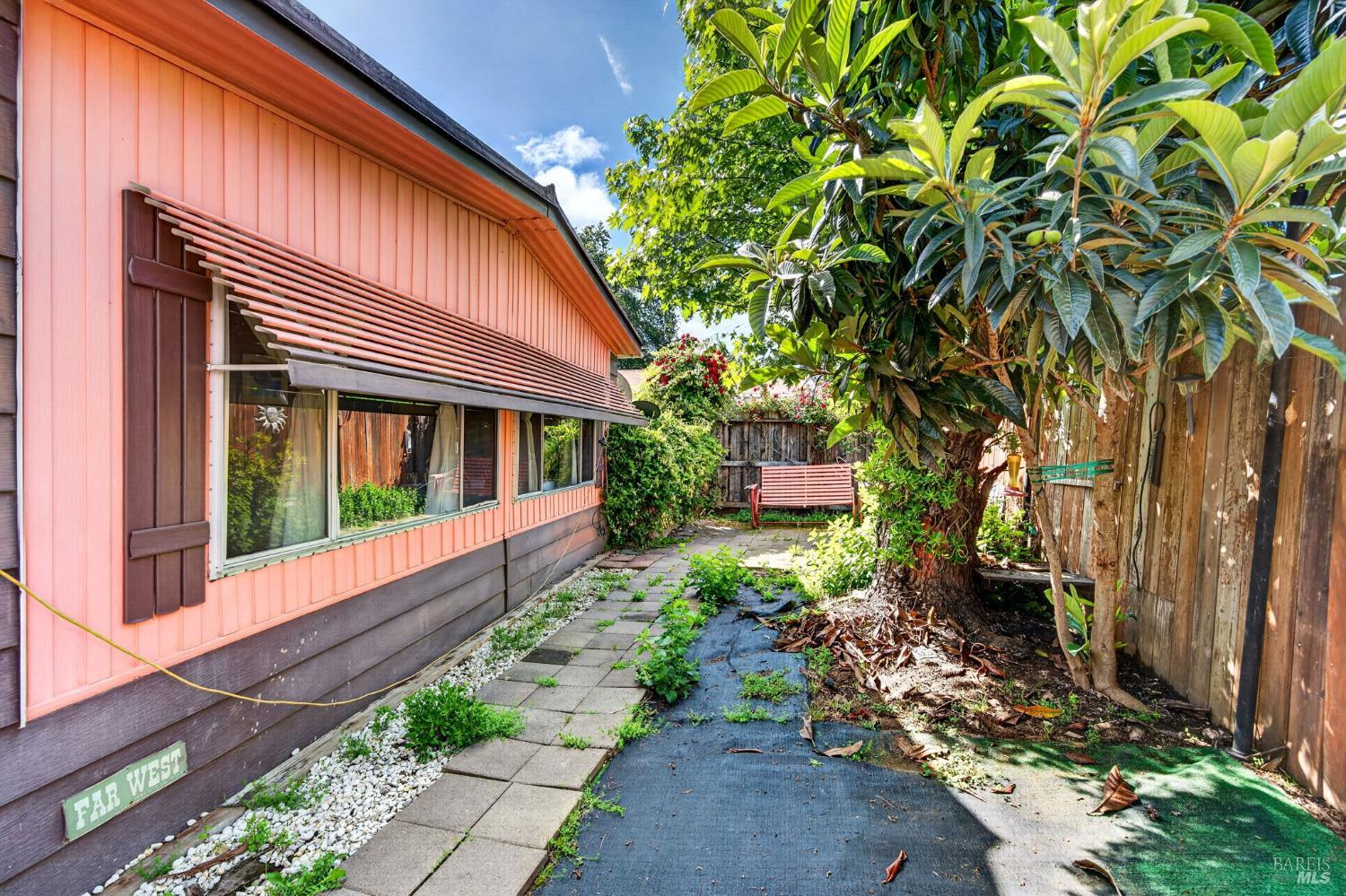 30 Chelsea Circle Cloverdale CA 95425