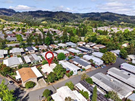 30 Chelsea Circle Cloverdale CA 95425