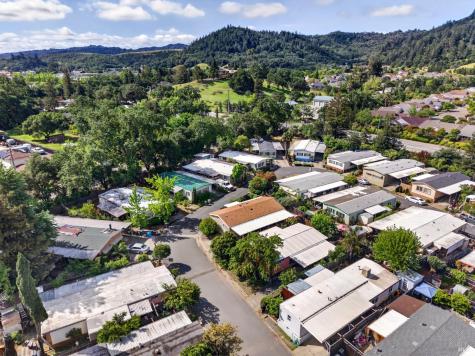 30 Chelsea Circle Cloverdale CA 95425