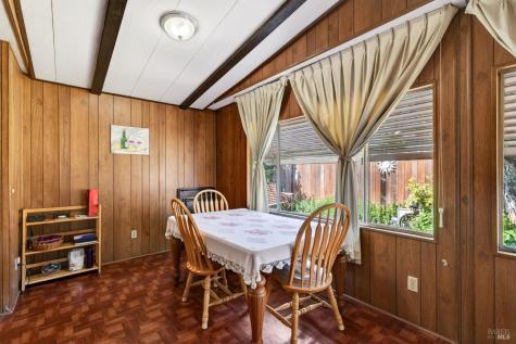 30 Chelsea Circle Cloverdale CA 95425