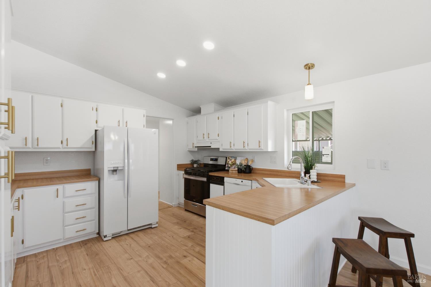 254 Clover Way Napa CA 94558
