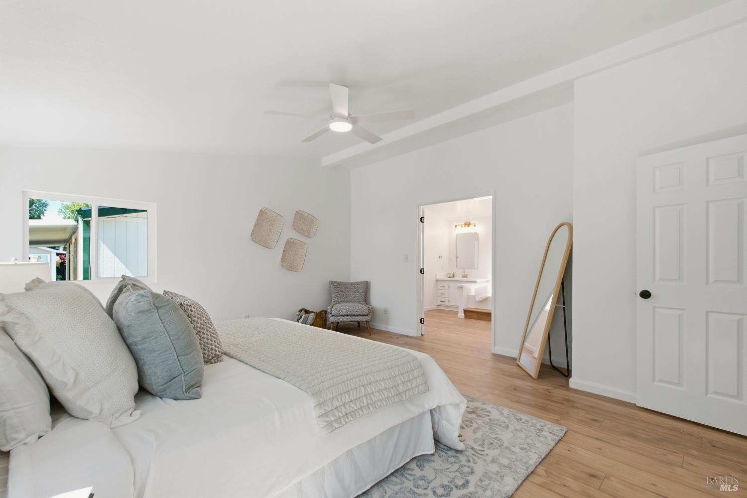 254 Clover Way Napa CA 94558