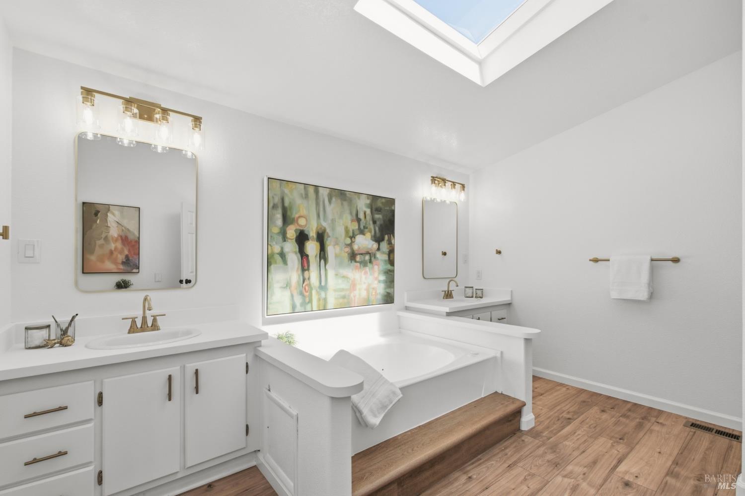 254 Clover Way Napa CA 94558