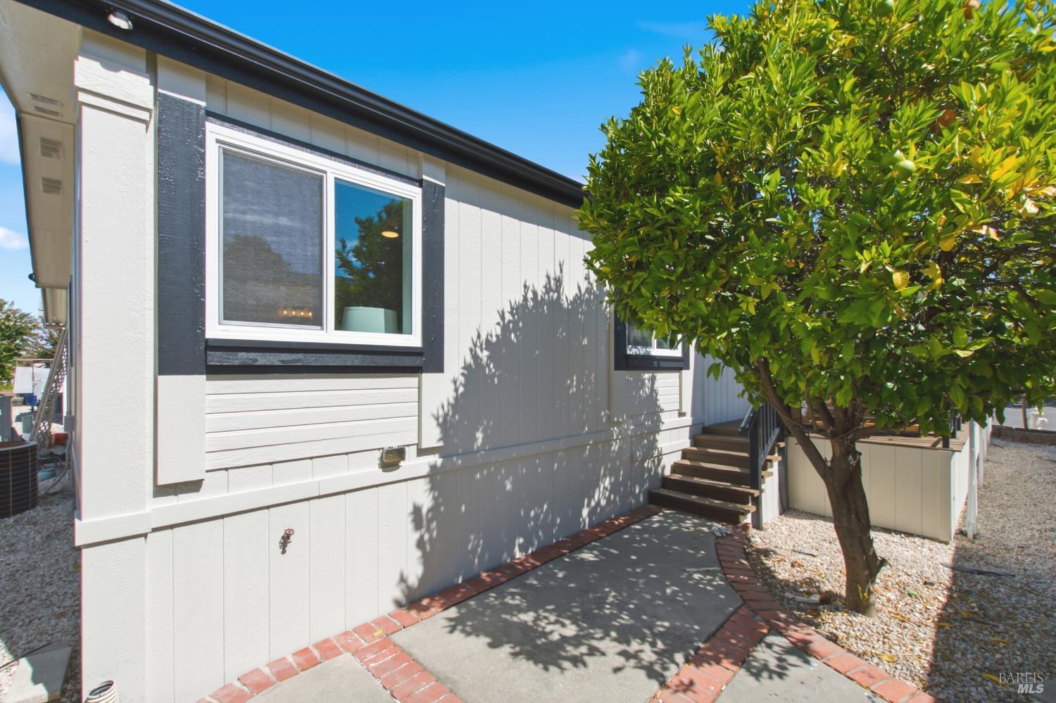 254 Clover Way Napa CA 94558