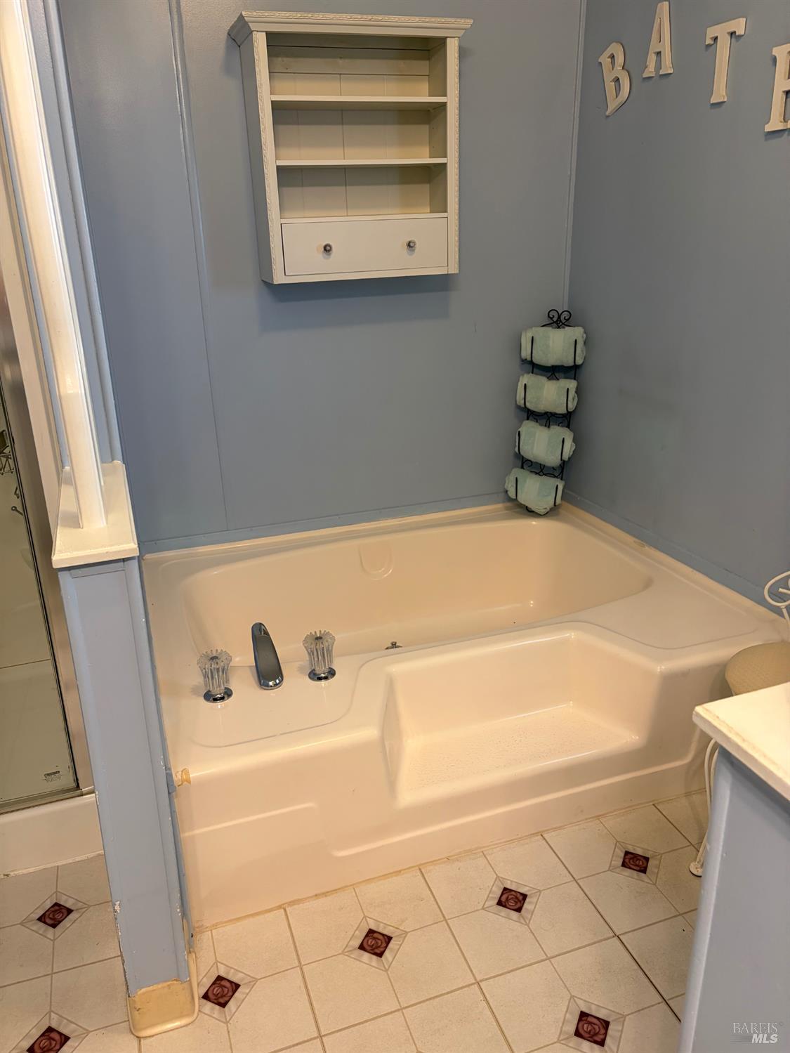 19 Hacienda Drive Napa CA 94558