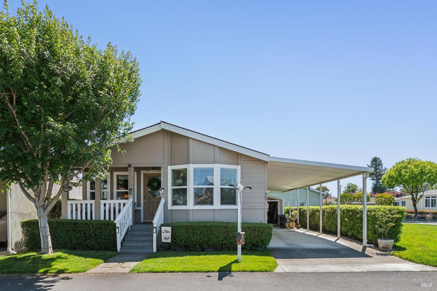 505 Maplewood Court Petaluma CA 94954