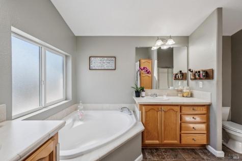 505 Maplewood Court Petaluma CA 94954