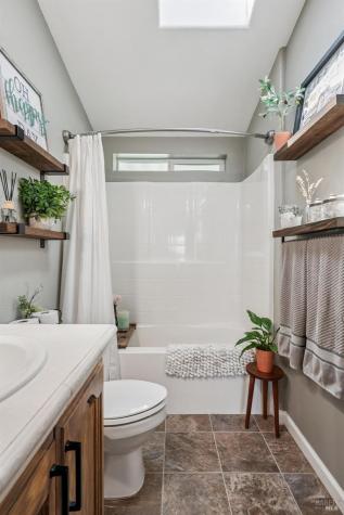 505 Maplewood Court Petaluma CA 94954