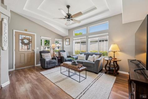 505 Maplewood Court Petaluma CA 94954