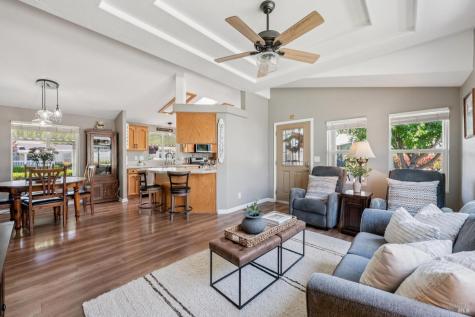 505 Maplewood Court Petaluma CA 94954