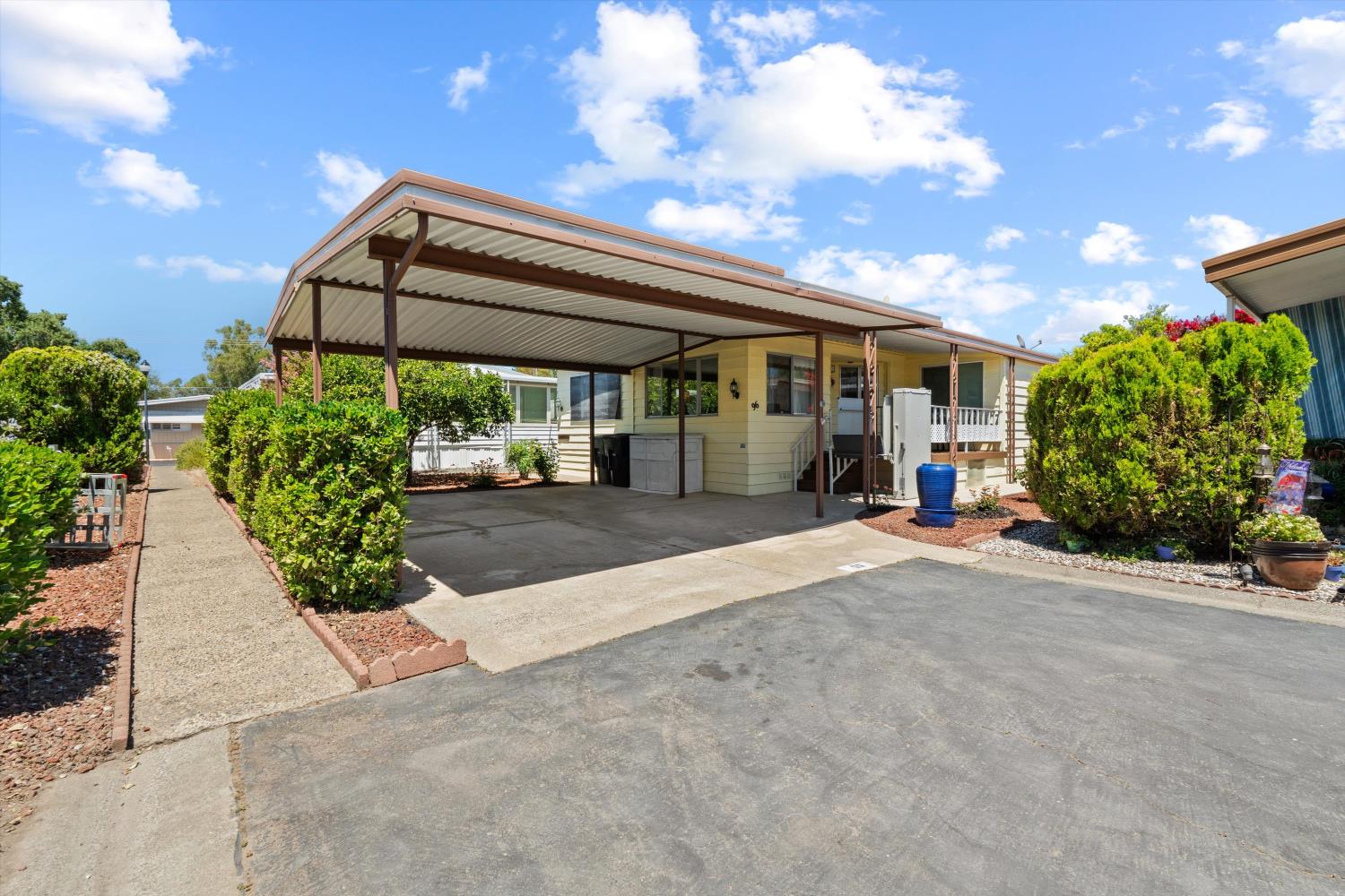 96 Tanya Way Roseville CA 95661