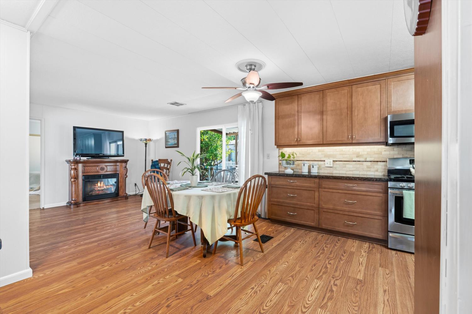 96 Tanya Way Roseville CA 95661