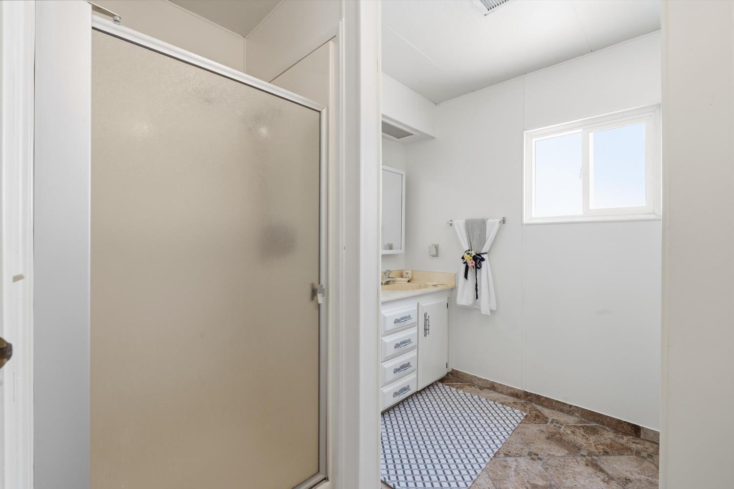 96 Tanya Way Roseville CA 95661