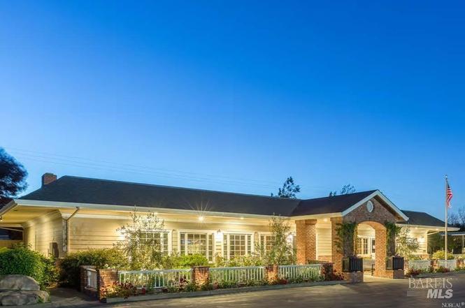 14 Oakwood Drive Petaluma CA 94954
