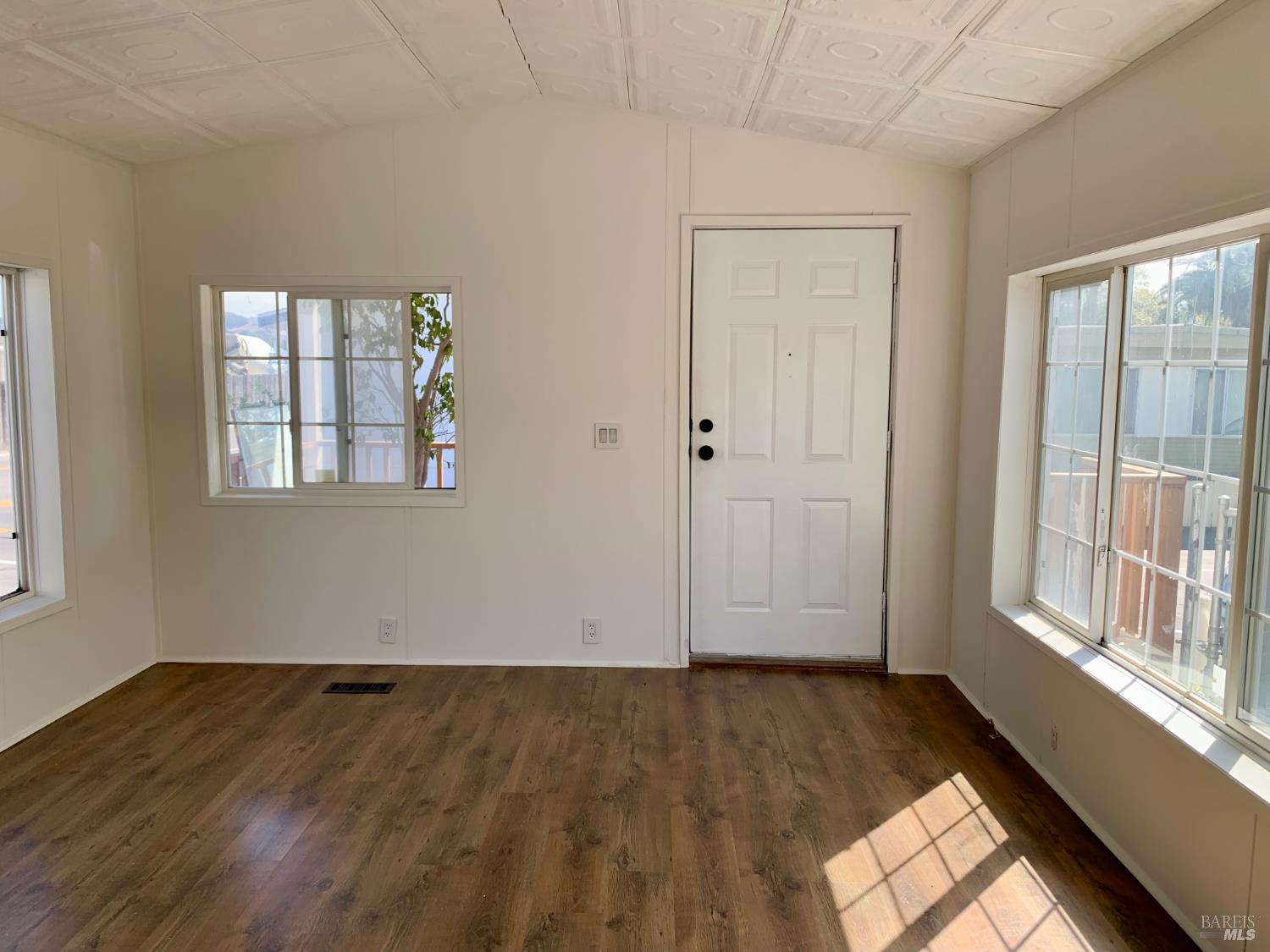 2130 Redwood Highway Greenbrae CA 94904