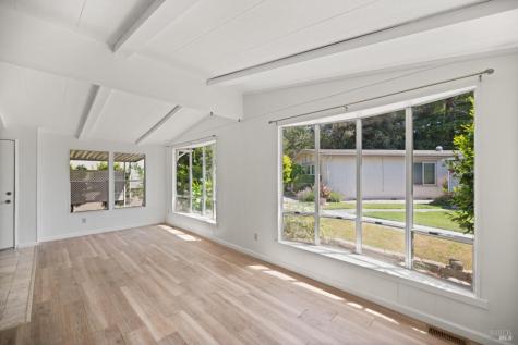 260 Circulo Tierra Rohnert Park CA 94928
