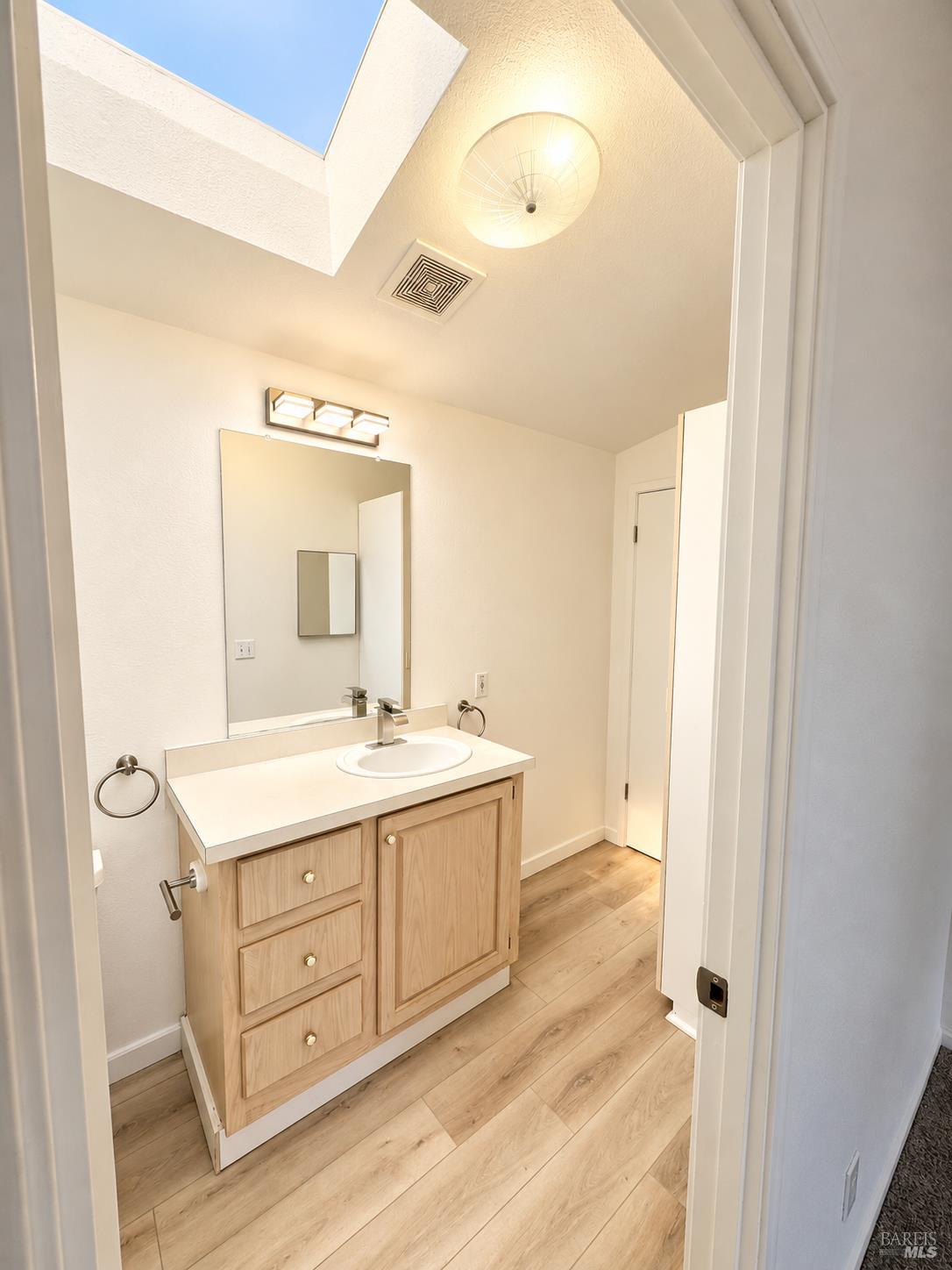324 Aileen Avenue Santa Rosa CA 95407