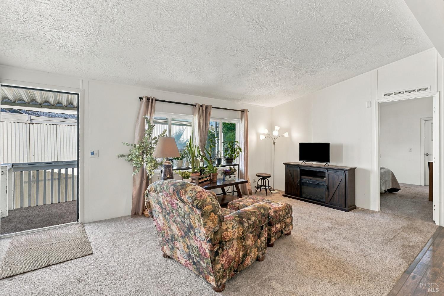 1138 Broadleaf Lane Windsor CA 95492